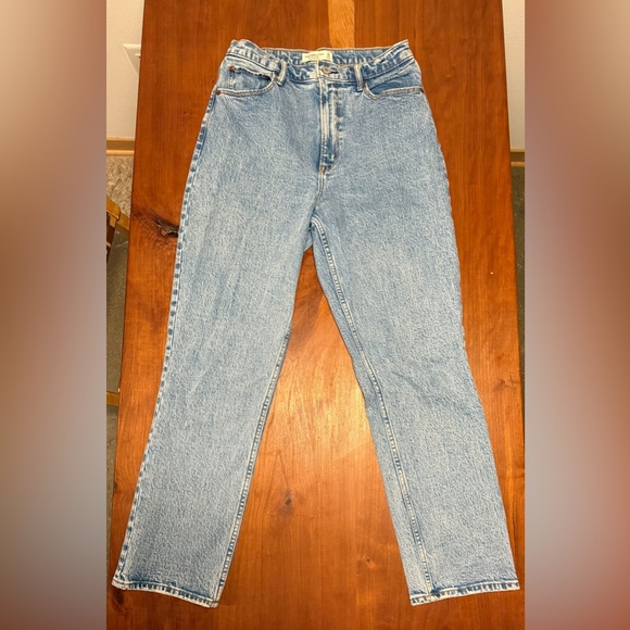 Abercrombie & Fitch The 90s Straight Jean Ultra High Rise (Curve Love) - Medium - Picture 2 of 3